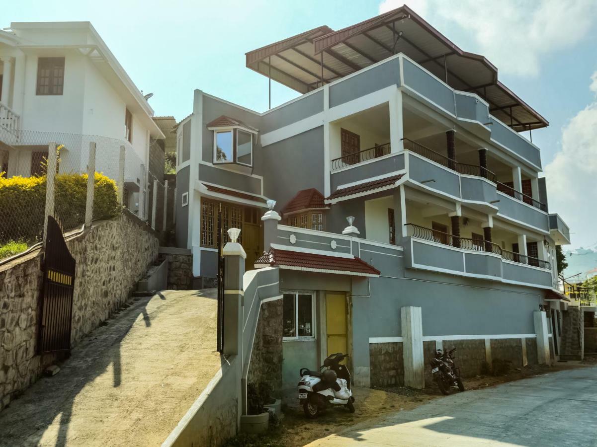コタジリ Oyo 32995 Serenest Bed & Breakfast エクステリア 写真